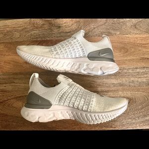 ✨Nike React Phantom Run Flyknit 2✨